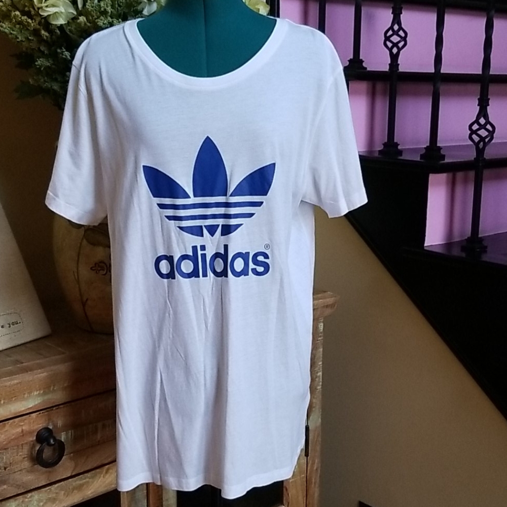 Adidas Tee - SZ L
